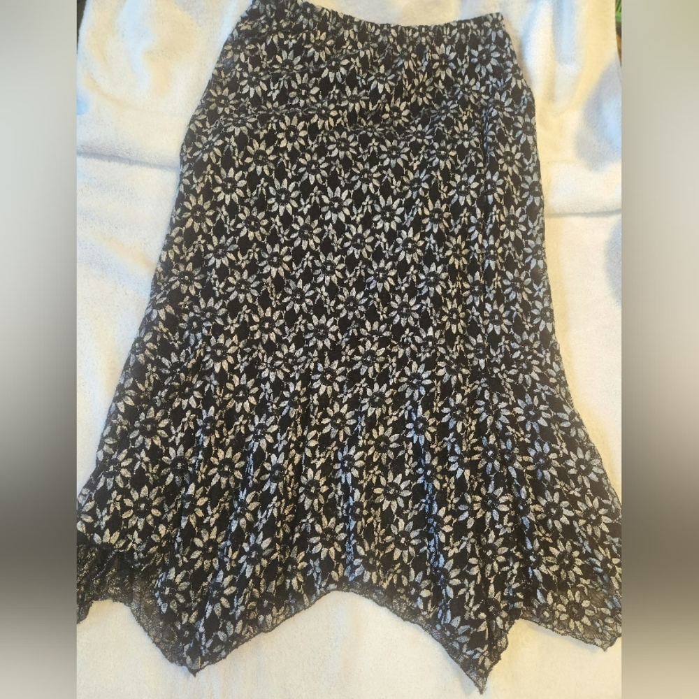 Vintage Artex skirt, black with silver flowers. Size med.